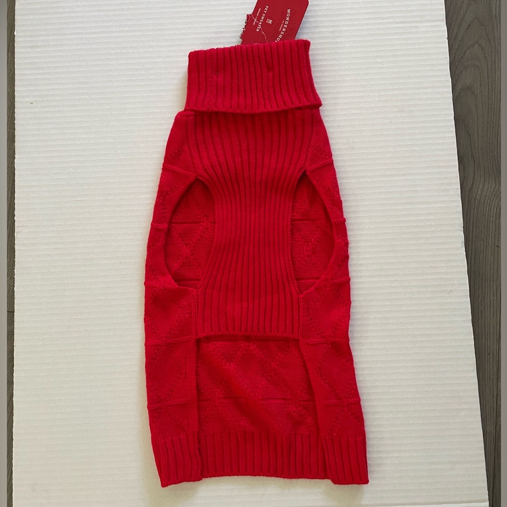 Red Dog Sweater Sz M - Picture 2 of 2